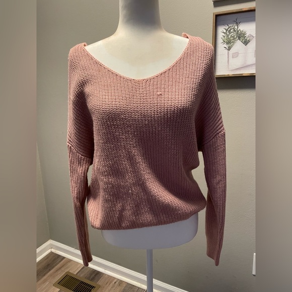 Pink lily sweater - Picture 2 of 7